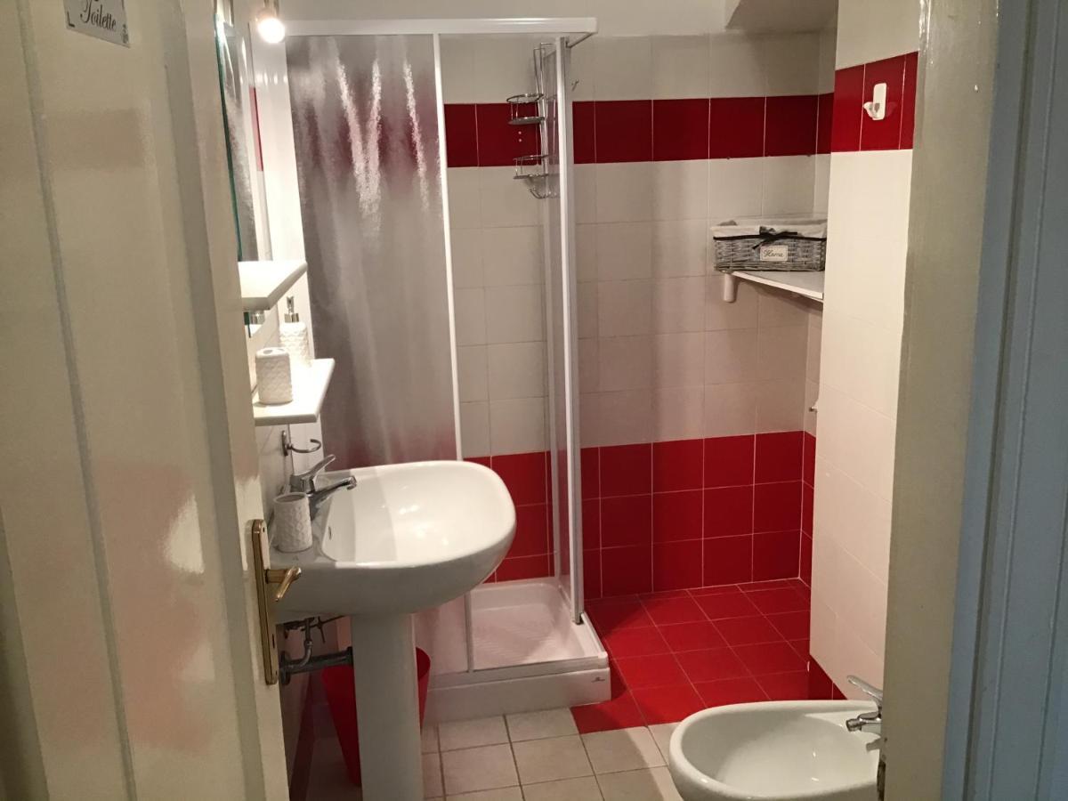 A Due Passi Da Giulietta-Casa Capuleti Apartment Verona Luaran gambar