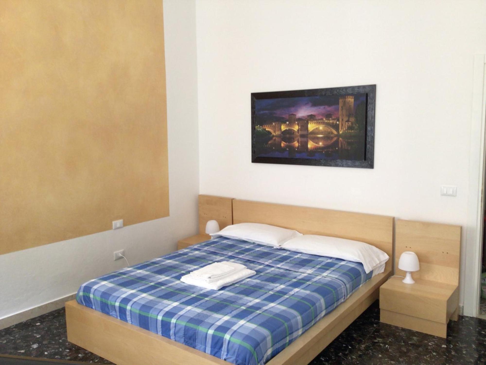 A Due Passi Da Giulietta-Casa Capuleti Apartment Verona Luaran gambar